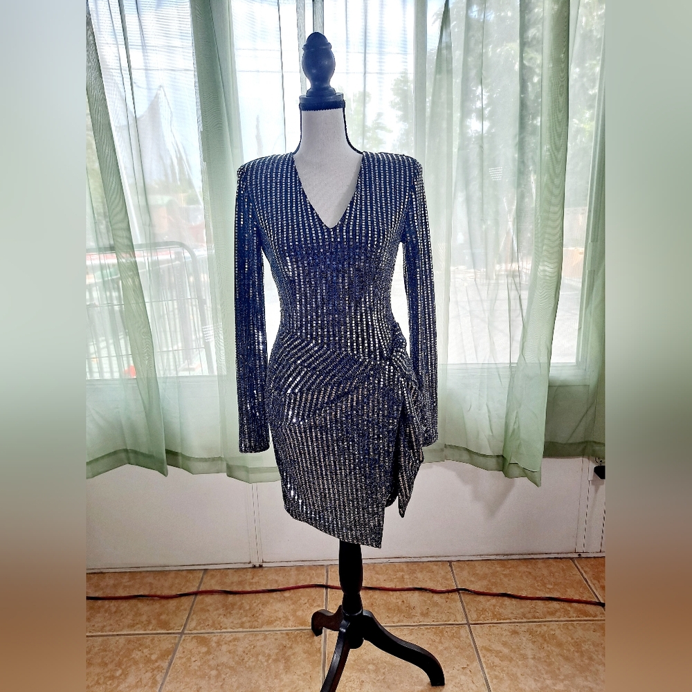 ASTR Elegant Silver Sequin Dress, size X-Small.